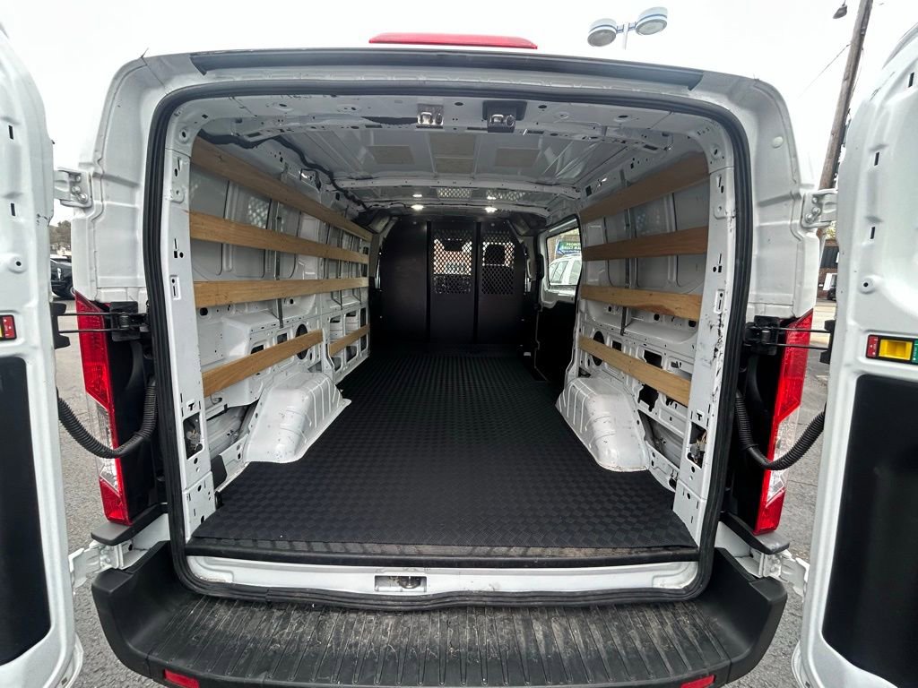 Certified 2024 Ford Transit 250 Low Roof w/ Exterior Upgrade Package RWD image 7