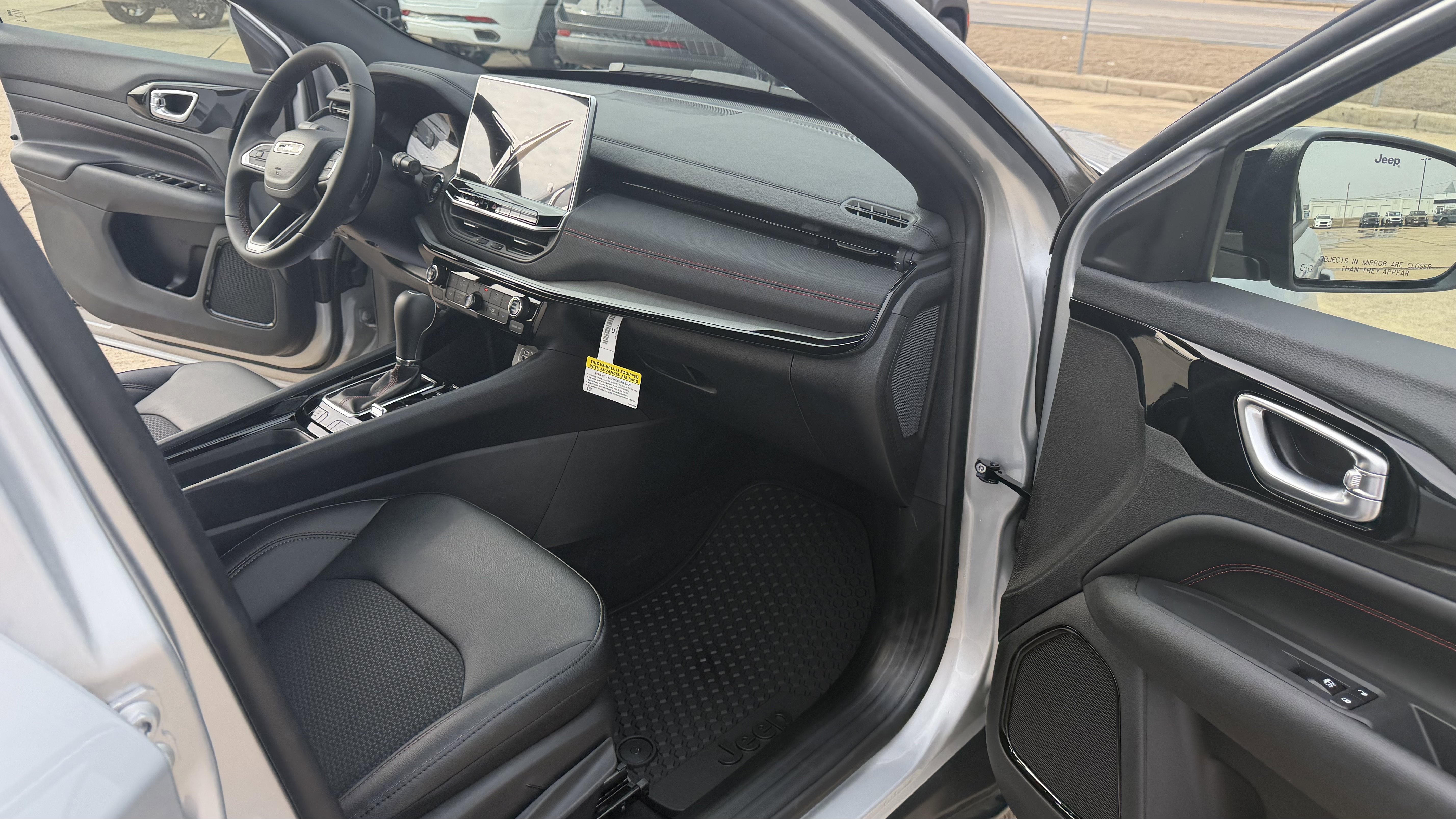 New 2026 Jeep Compass Trailhawk w/ Trailer Tow Group image 30