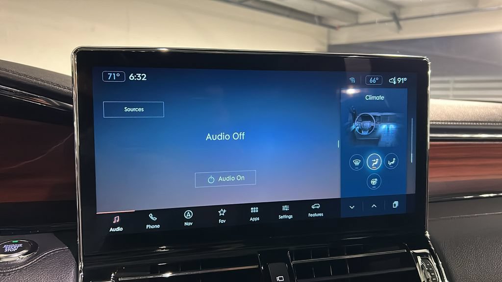 Used 2024 Lincoln Navigator L Reserve AWD/4WD image 19