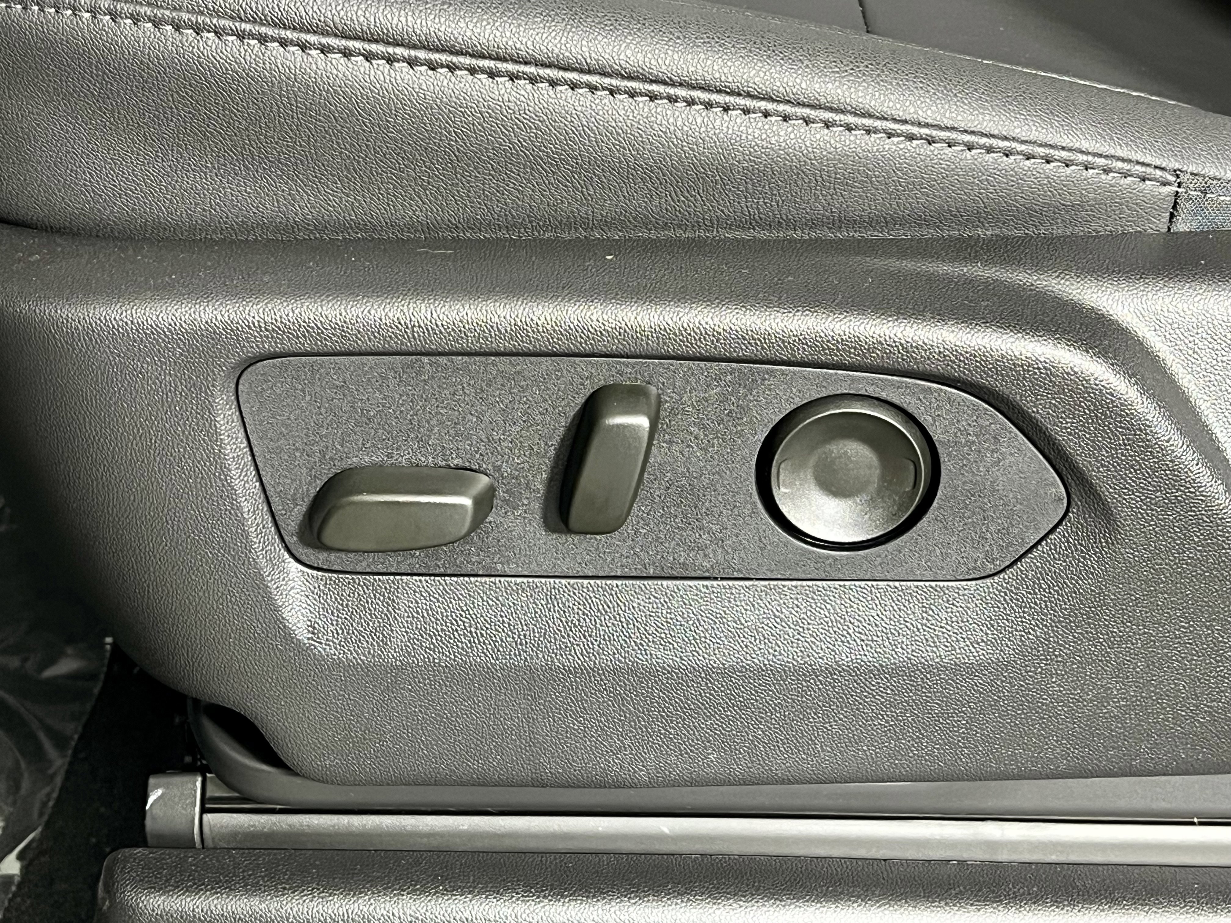 New 2026 GMC Sierra 1500 Elevation w/ Elevation Premium Package image 17