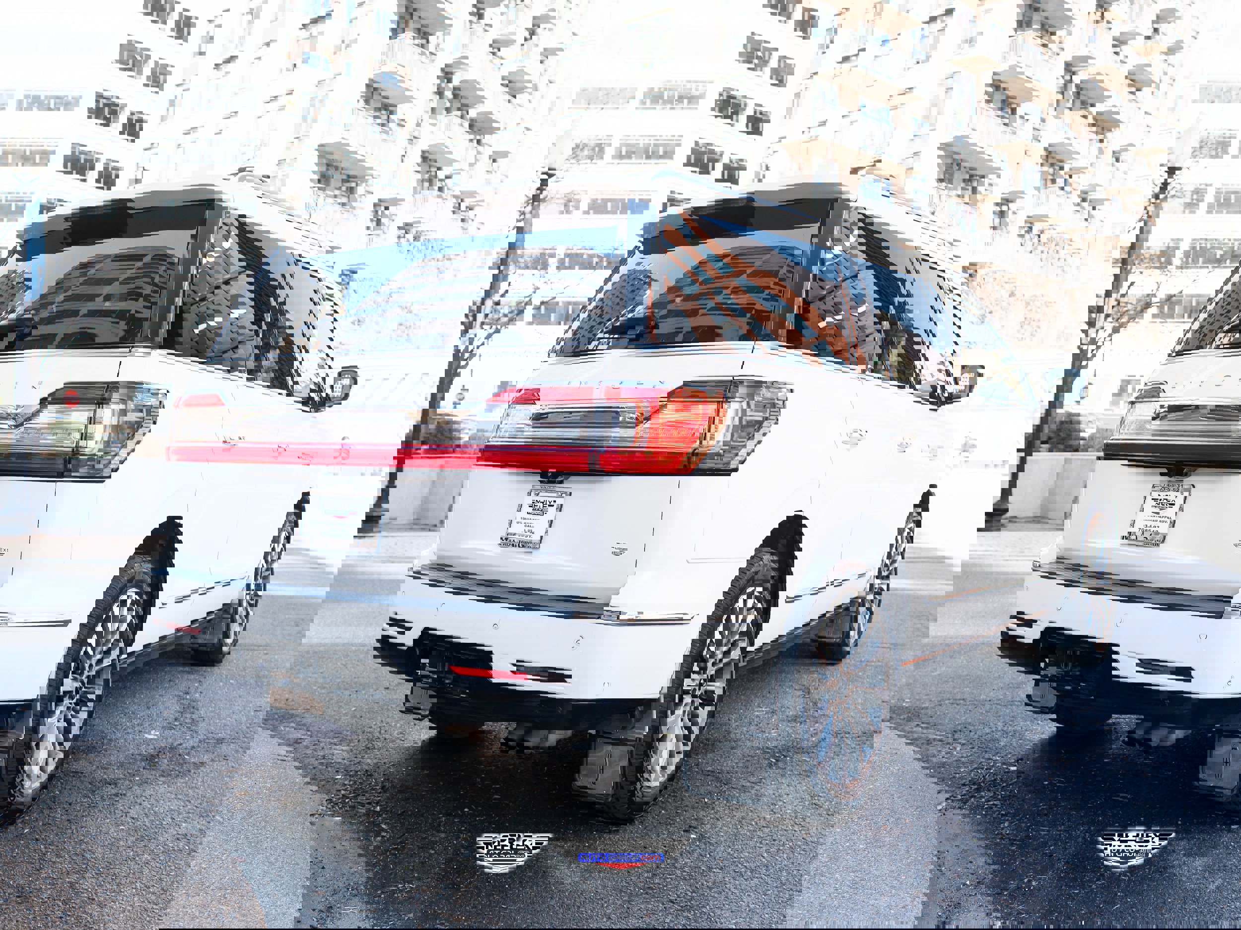 Used 2018 Lincoln Navigator Select w/ Technology Package image 7