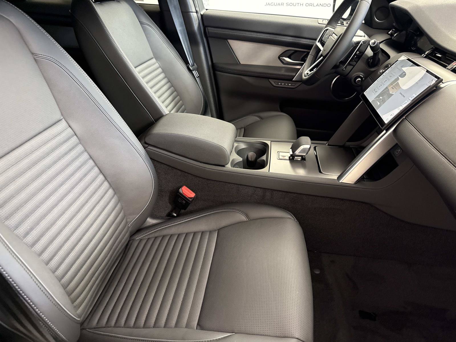 New 2026 Land Rover Discovery Sport Landmark AWD/4WD image 10