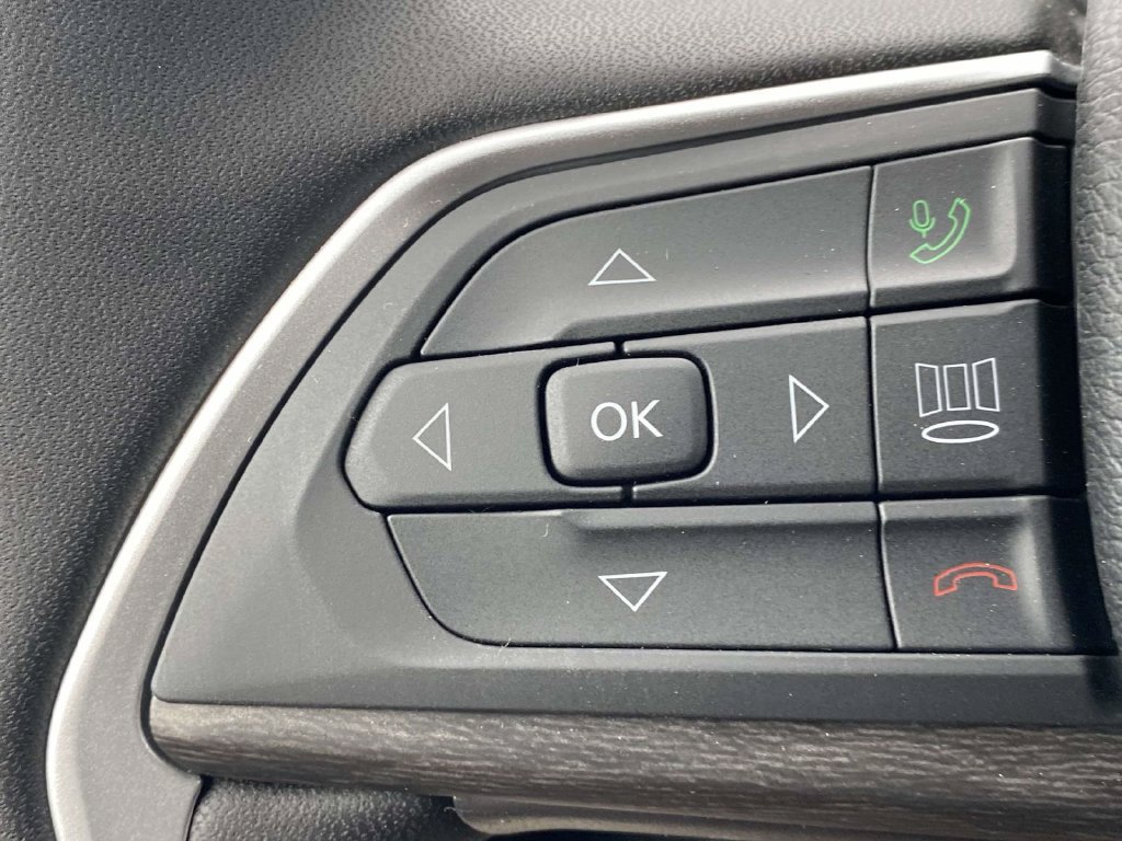 New 2026 Jeep Grand Cherokee L 2WD image 28