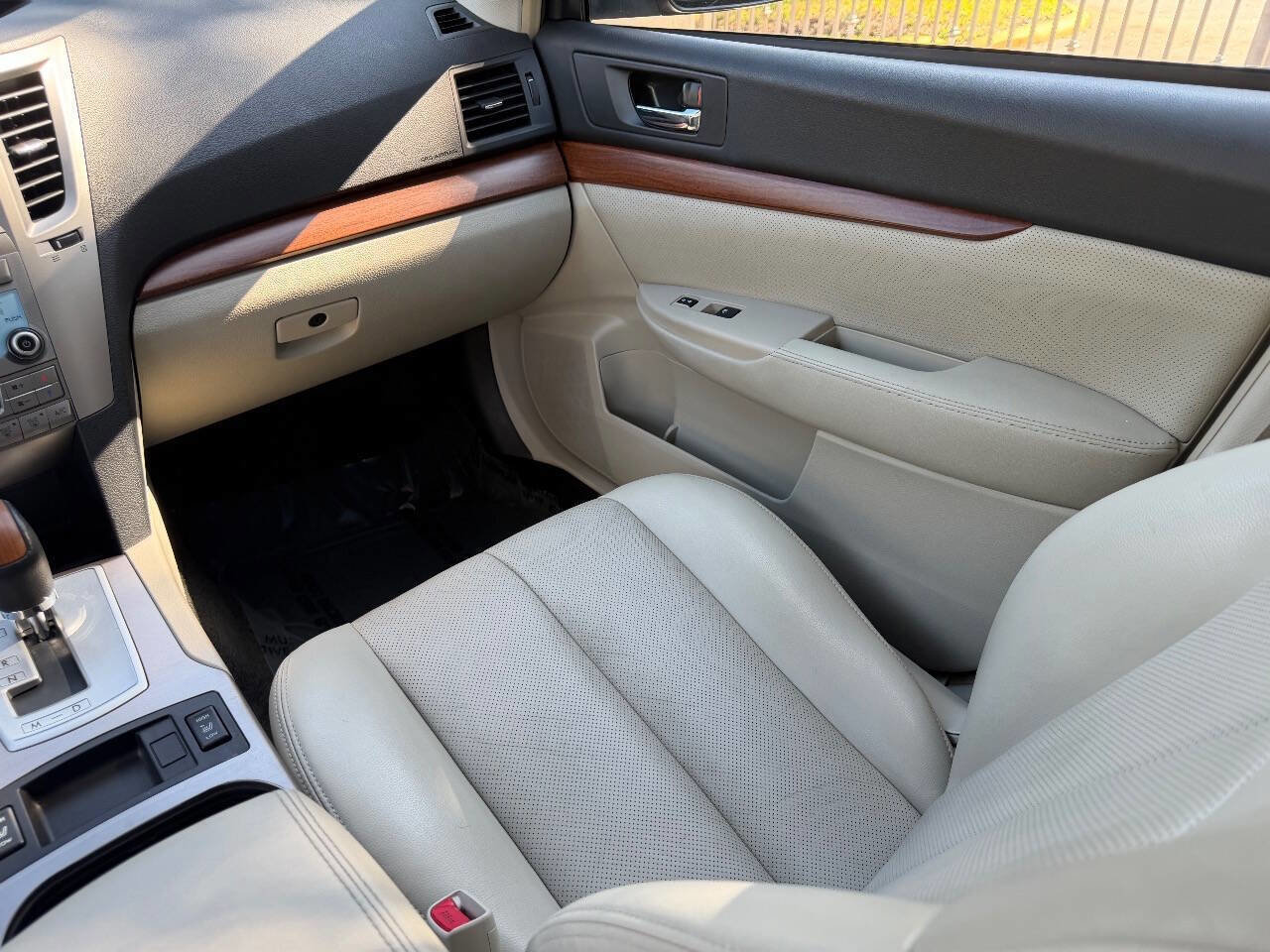 Used 2013 Subaru Outback 2.5i Limited image 12