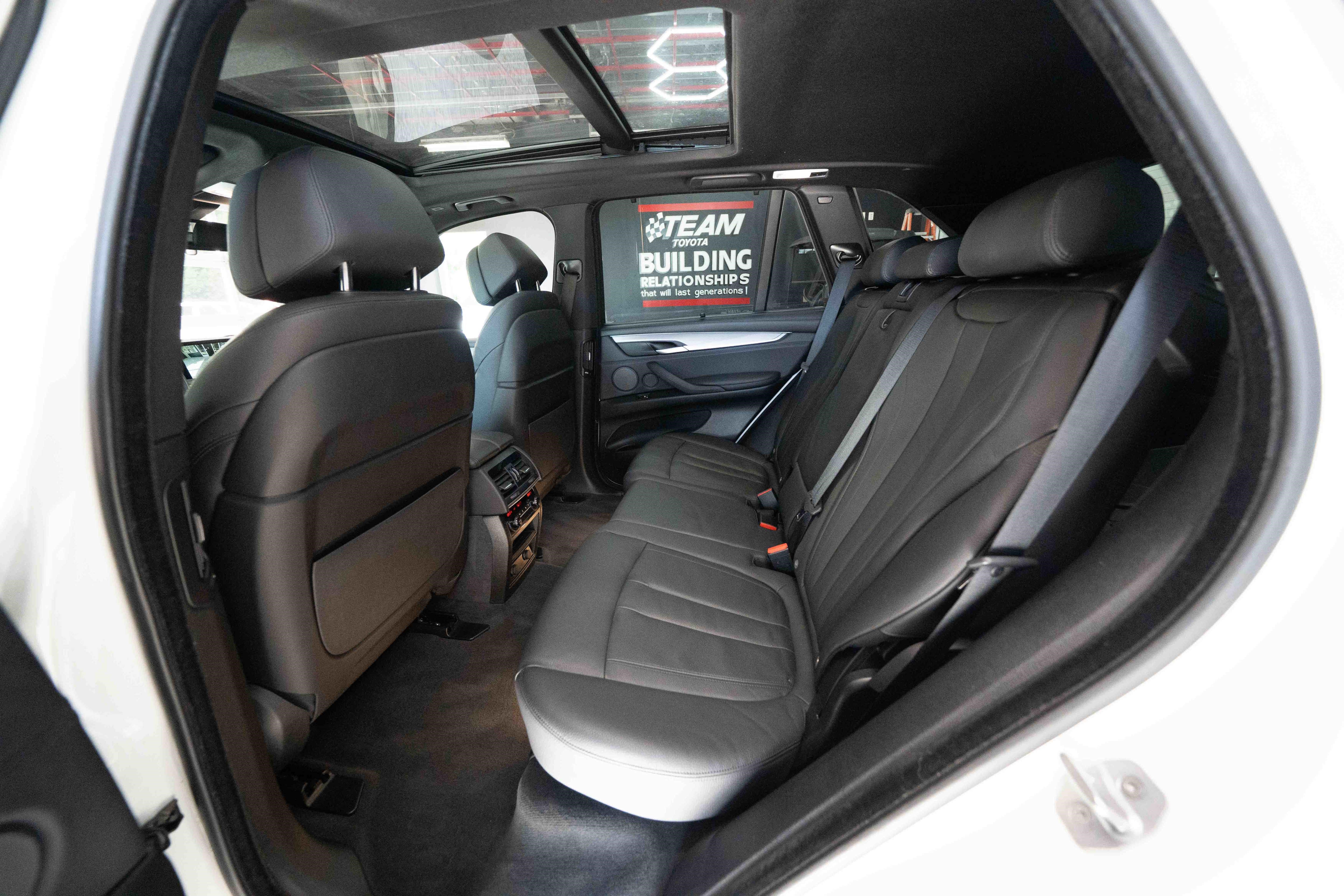 Used 2017 BMW X5 xDrive50i AWD/4WD image 23