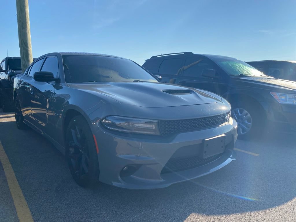 Used 2019 Dodge Charger R/T w/ Plus Group RWD image 4