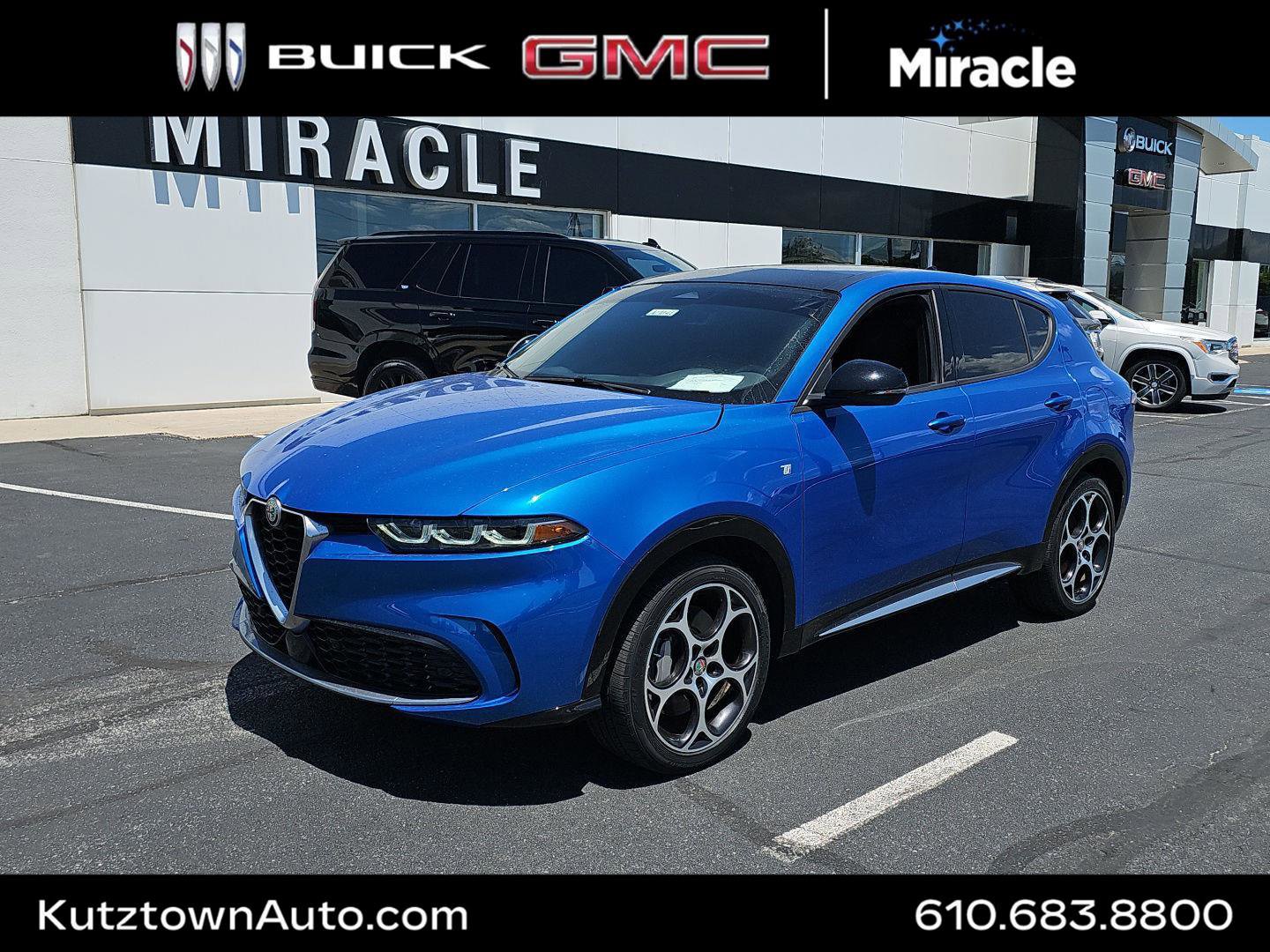 Used 2024 Alfa Romeo Tonale Ti w/ Premium Interior Package AWD/4WD image 1