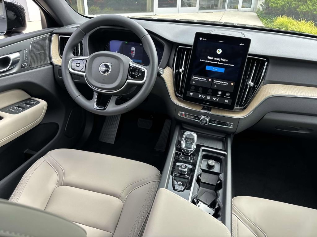New 2026 Volvo XC60 B5 Plus w/ Protection Package Premier image 29