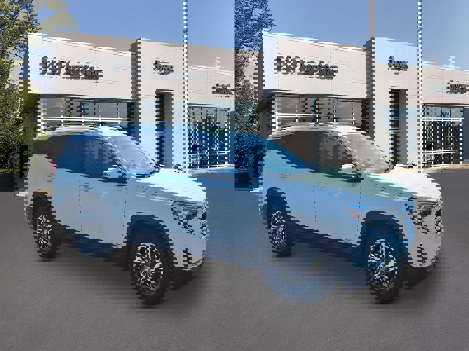 Used 2020 GMC Terrain SLT image 1