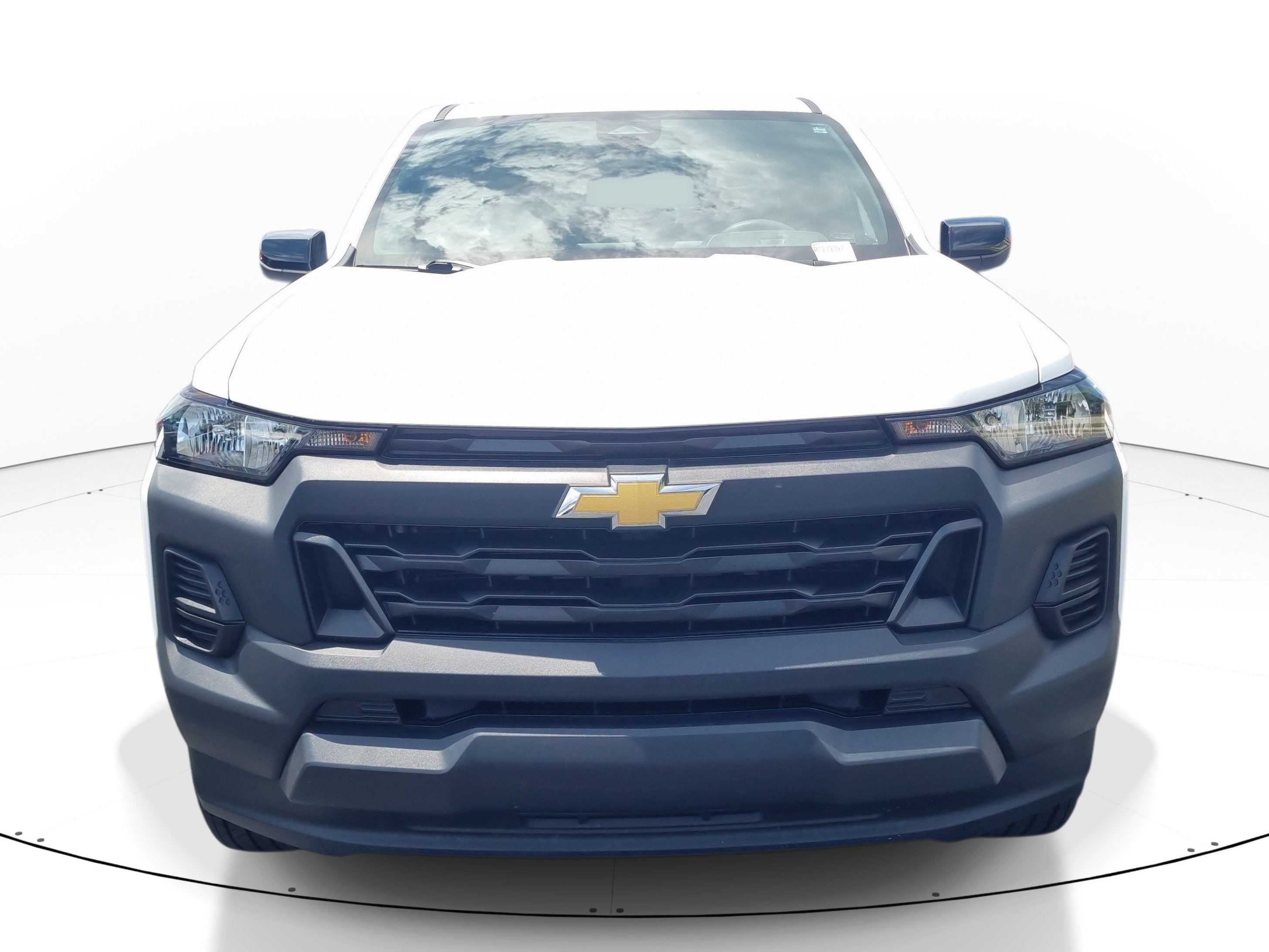 Used 2024 Chevrolet Colorado W/T w/ WT Convenience Package II RWD image 2