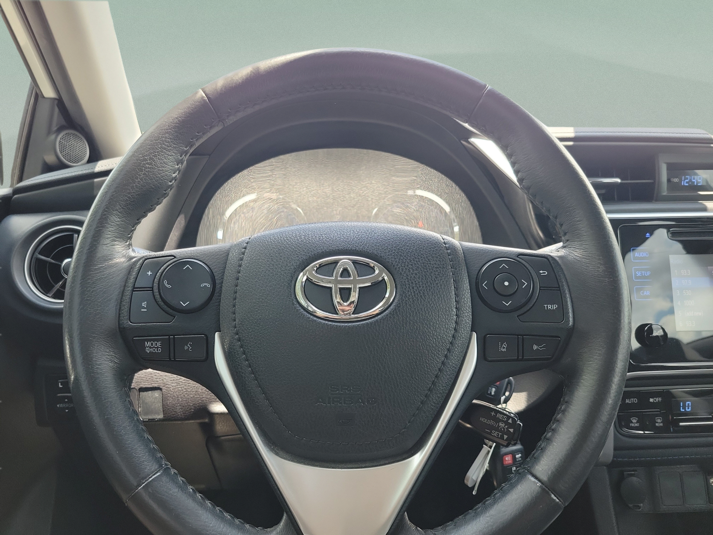 Used 2018 Toyota Corolla SE FWD image 20