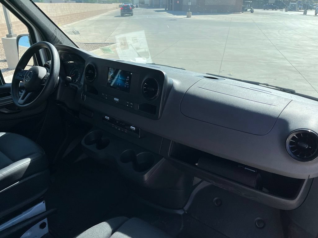 Used 2024 Mercedes-Benz Sprinter 3500 image 16