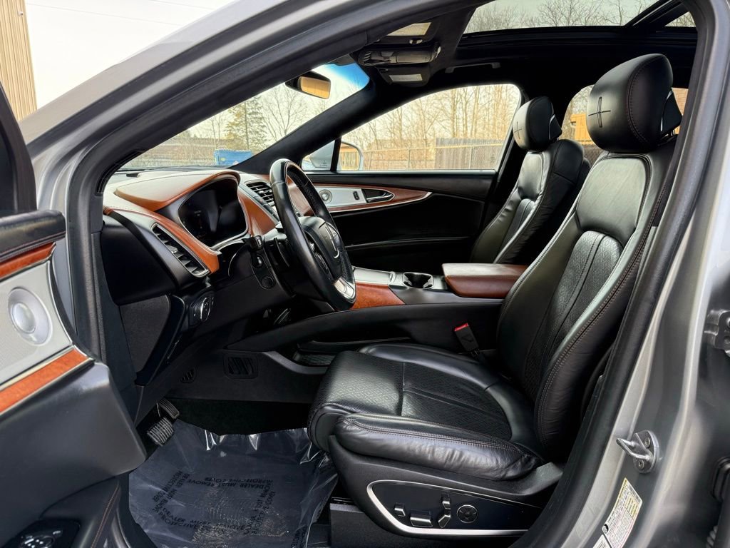 Used 2020 Lincoln Nautilus Black Label w/ Class II Trailer Tow Package AWD/4WD image 11