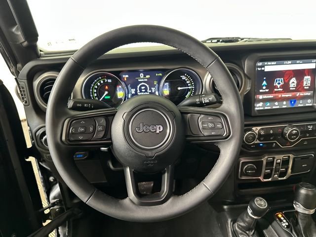 Used 2023 Jeep Wrangler Unlimited w/ Cold Weather Group AWD/4WD image 13