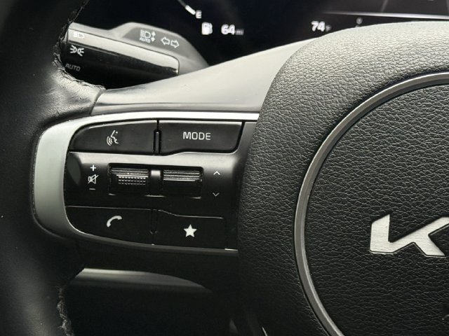 Used 2025 Kia Sportage SX FWD image 16