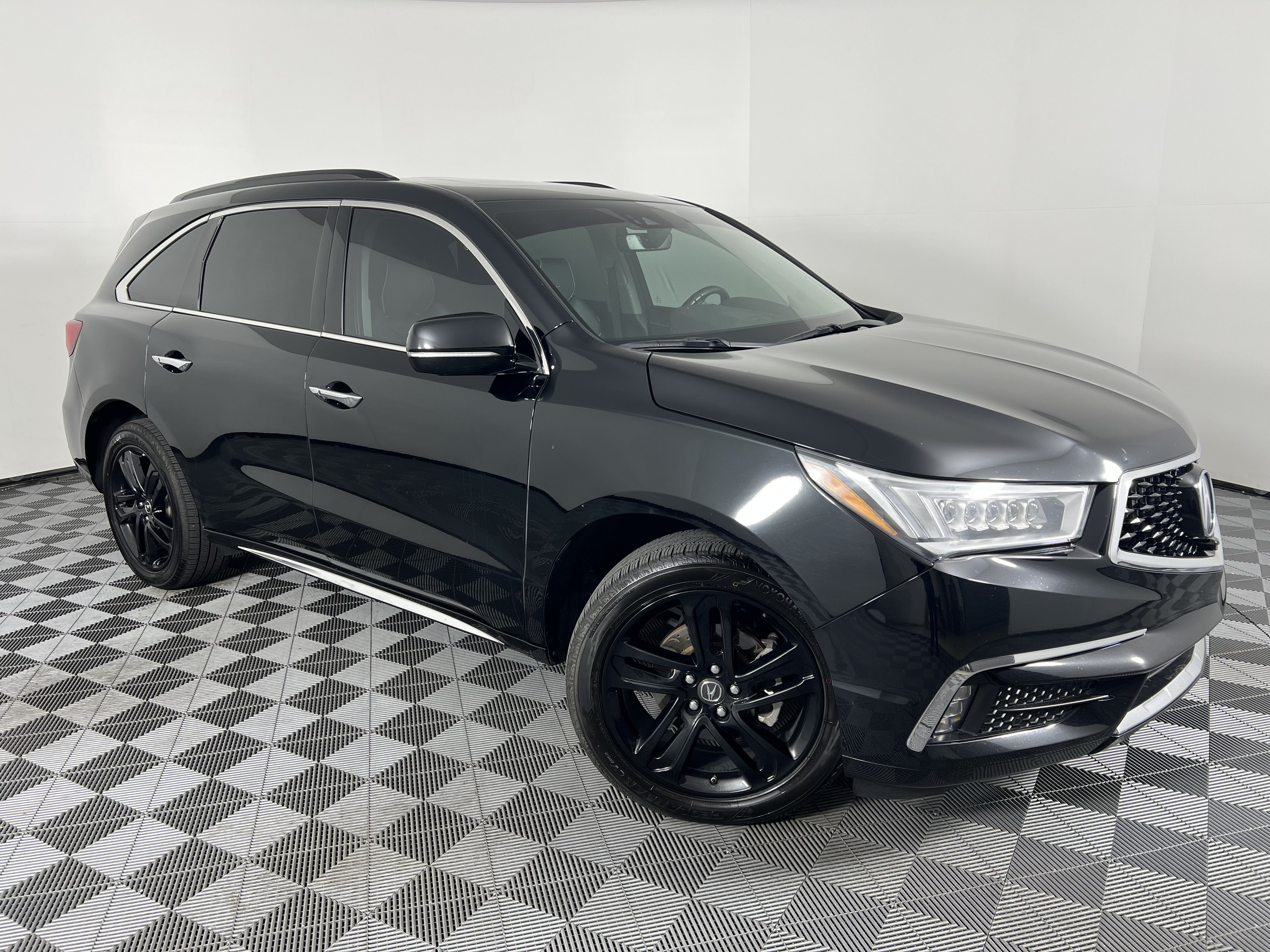 Used 2019 Acura MDX w/ Advance Package AWD/4WD image 2