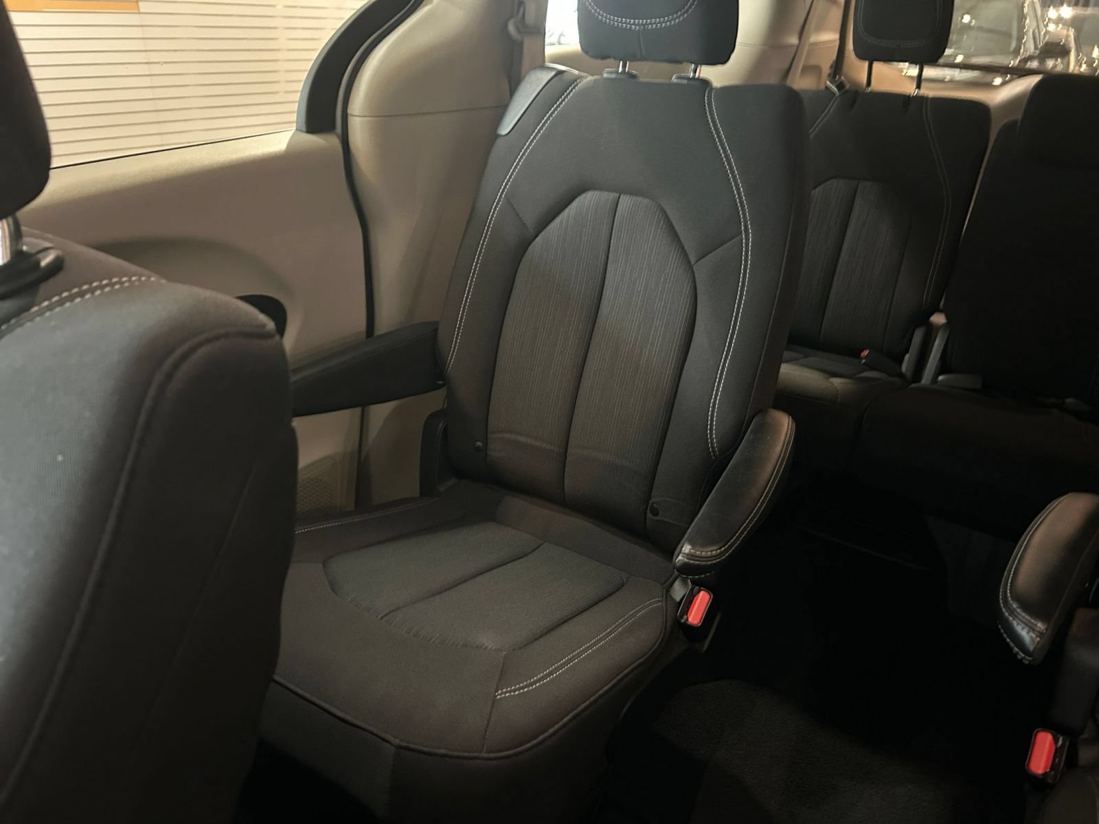 Used 2024 Chrysler Voyager LX FWD image 40