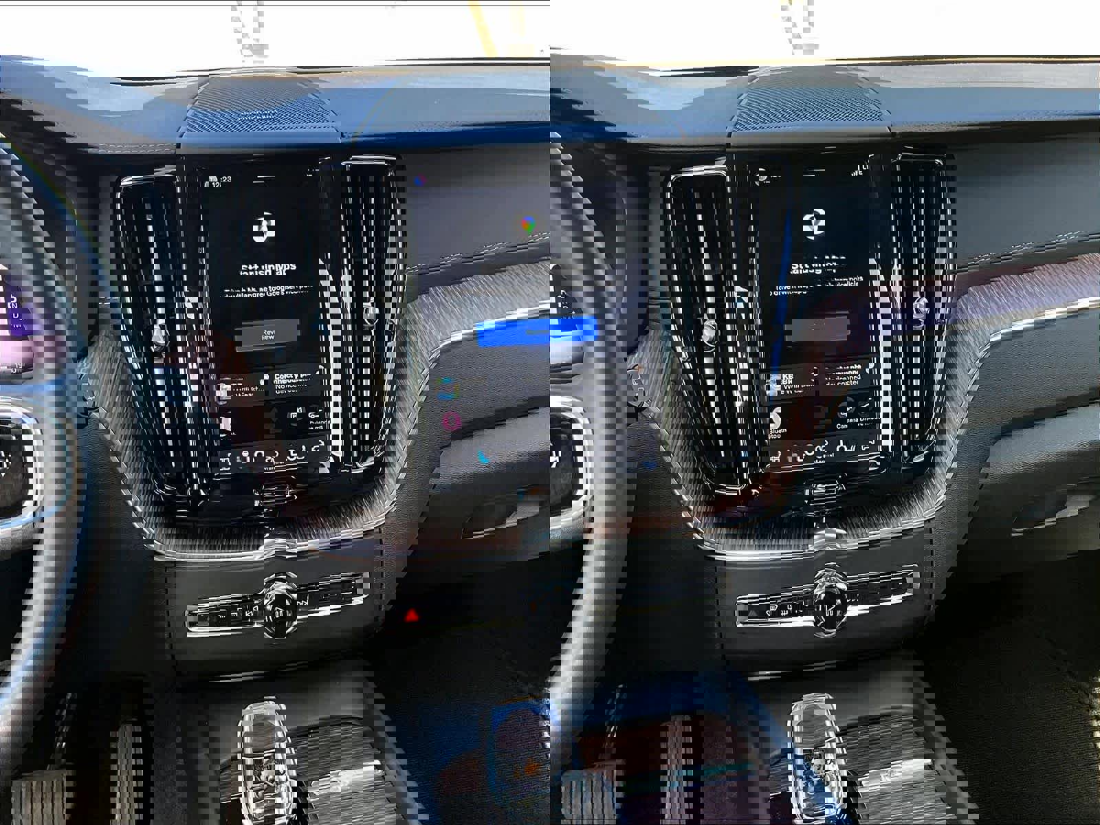 Used 2023 Volvo XC60 B5 Ultimate w/ Protection Package Premier image 9