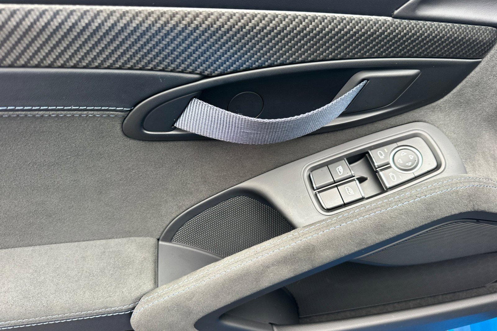 Used 2024 Porsche 718 Cayman GT4 RS image 11