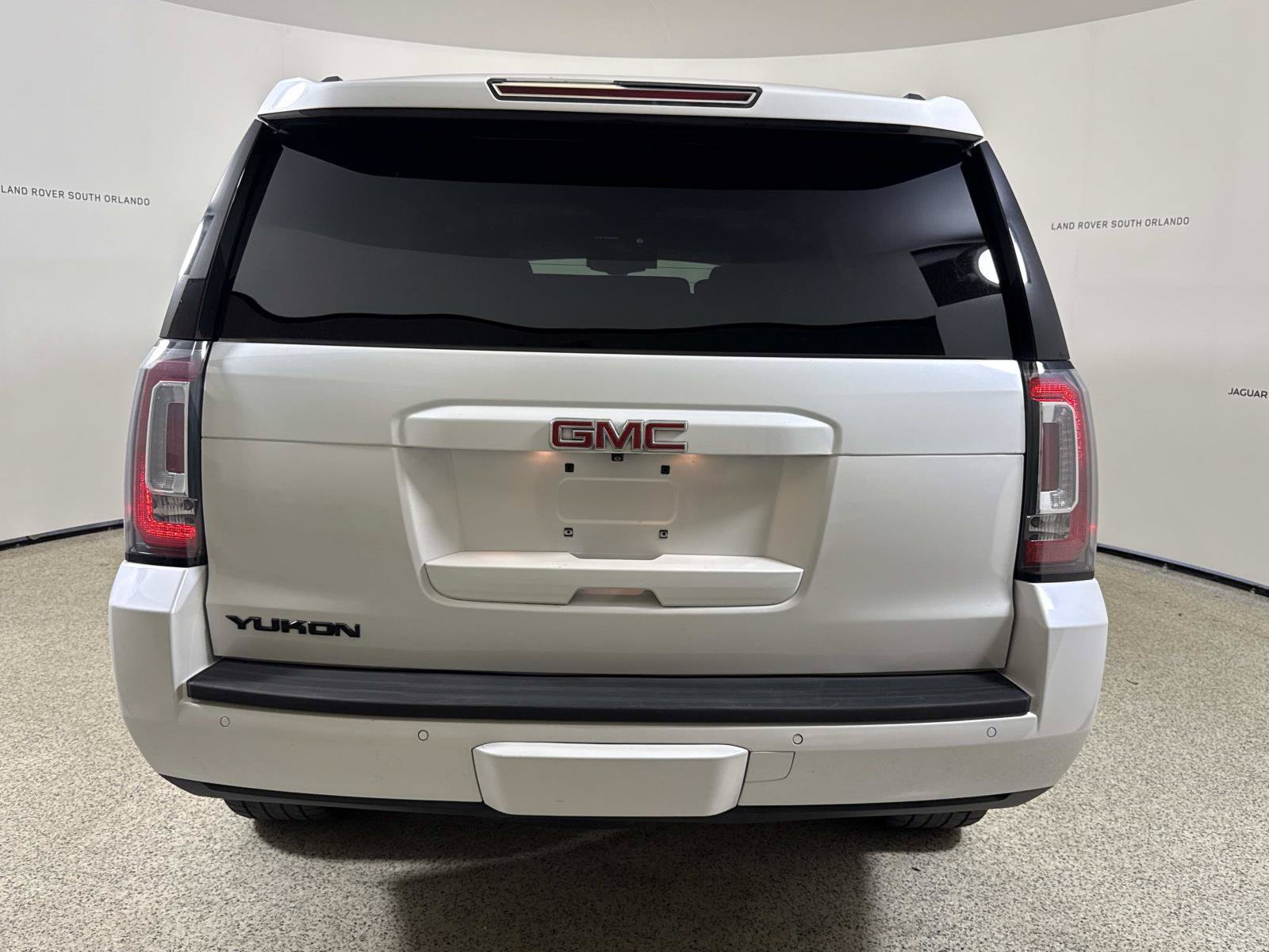 Used 2016 GMC Yukon SLT w/ Open Road Package RWD image 4