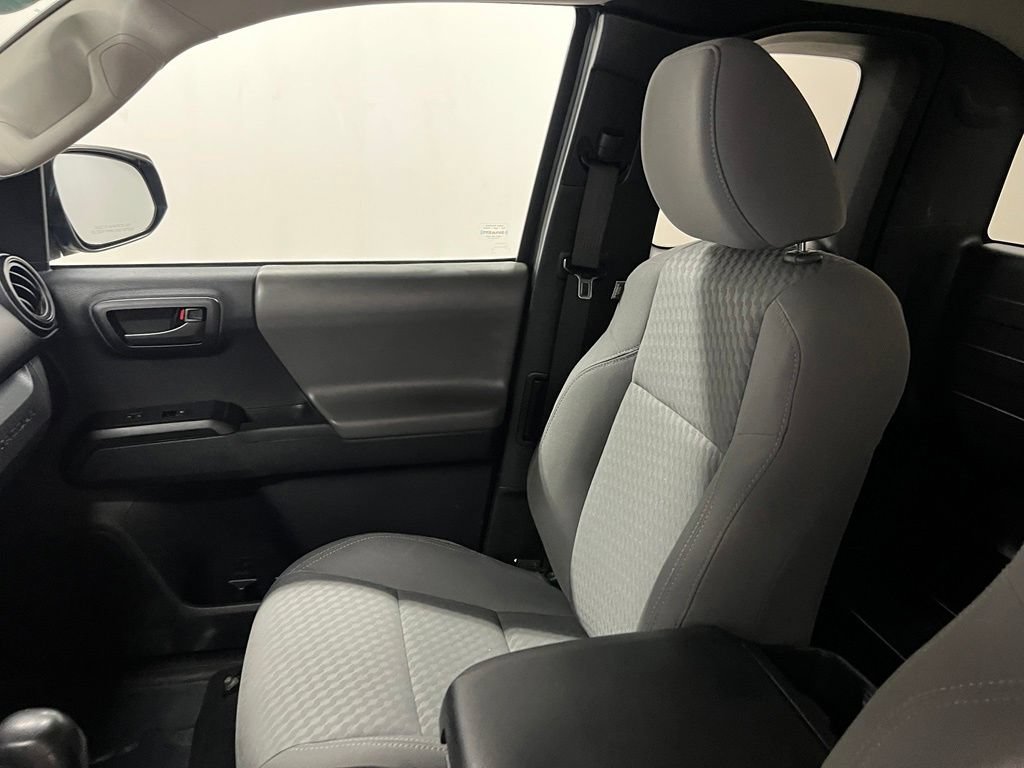 Used 2020 Toyota Tacoma SR AWD/4WD image 25