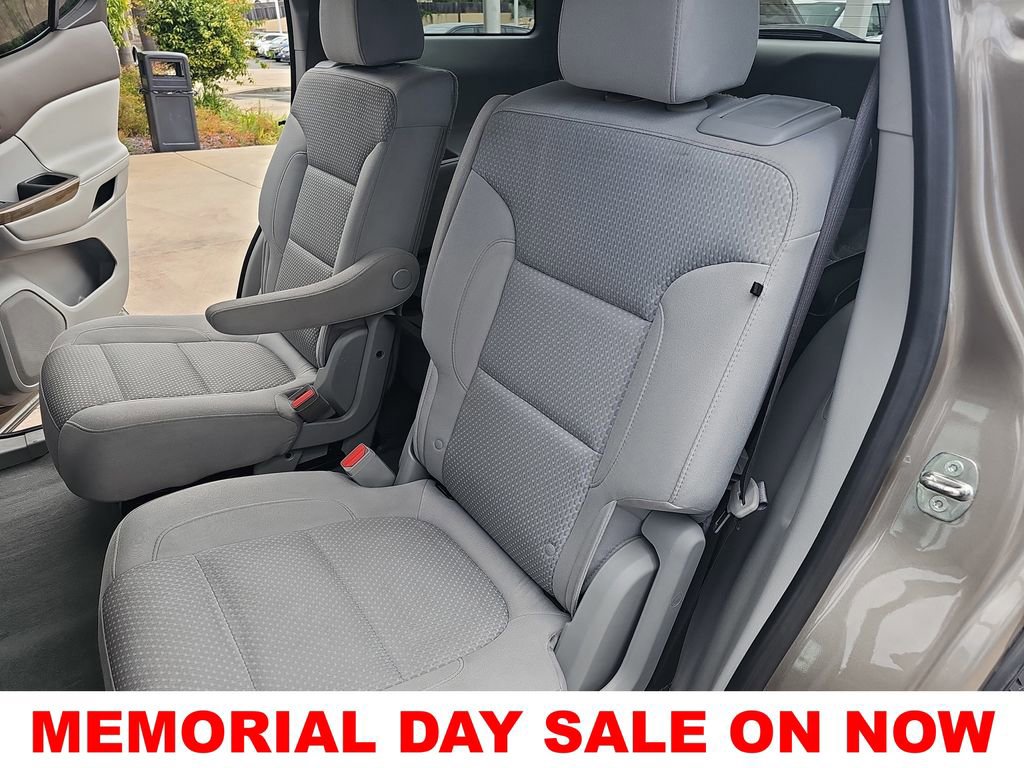 Used 2023 GMC Acadia SLE w/ Driver Convenience Package AWD/4WD image 15