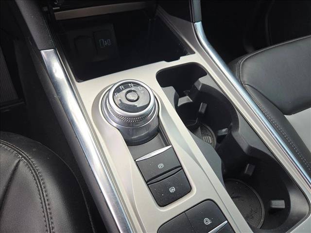 Used 2023 Ford Explorer XLT w/ Equipment Group 202A RWD image 15