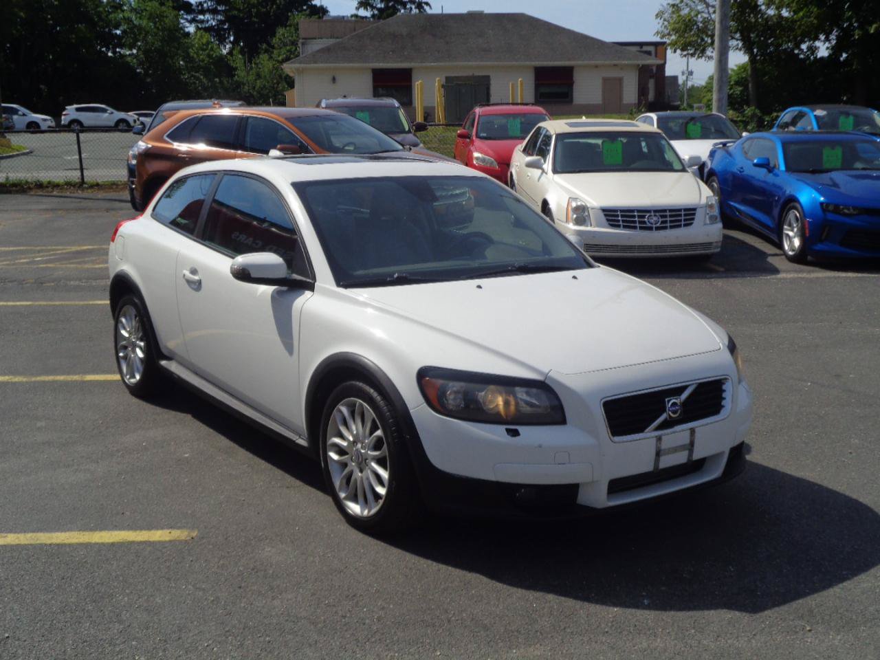 Used 2009 Volvo C30 FWD image 3