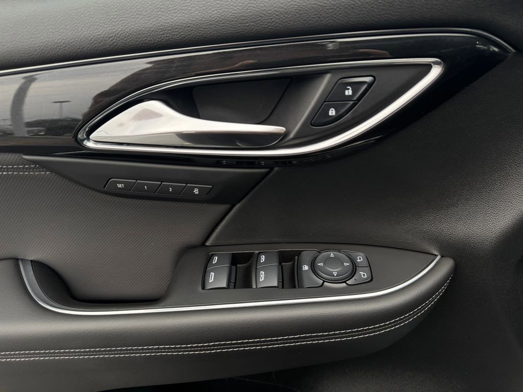 Used 2024 Buick Envision Preferred image 14