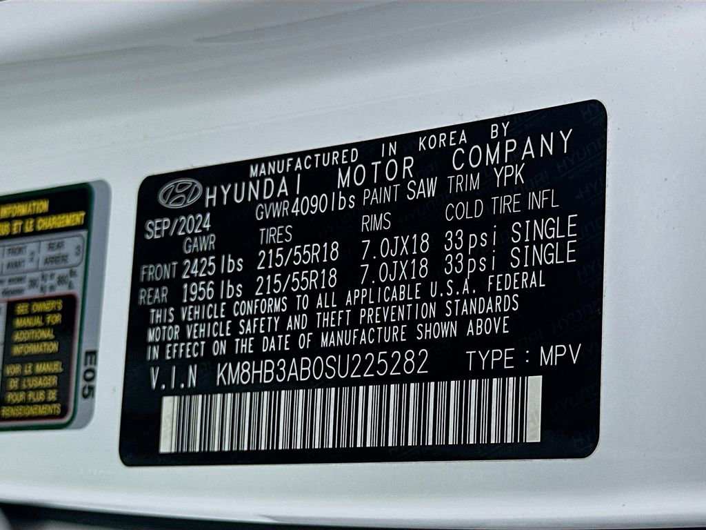 Certified 2025 Hyundai Kona SEL image 31