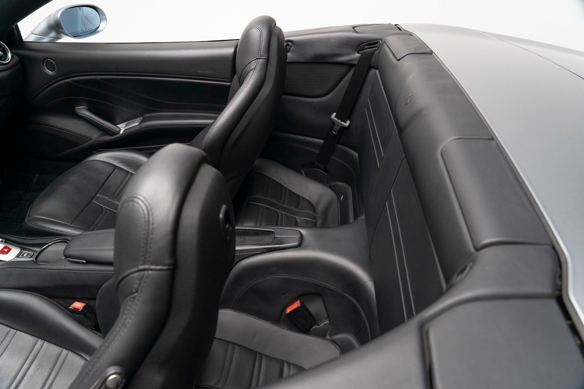 Used 2016 Ferrari California T RWD image 52