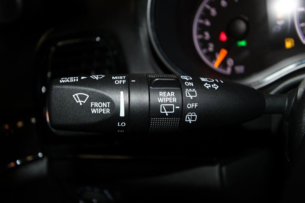 Used 2020 Jeep Grand Cherokee Overland image 13