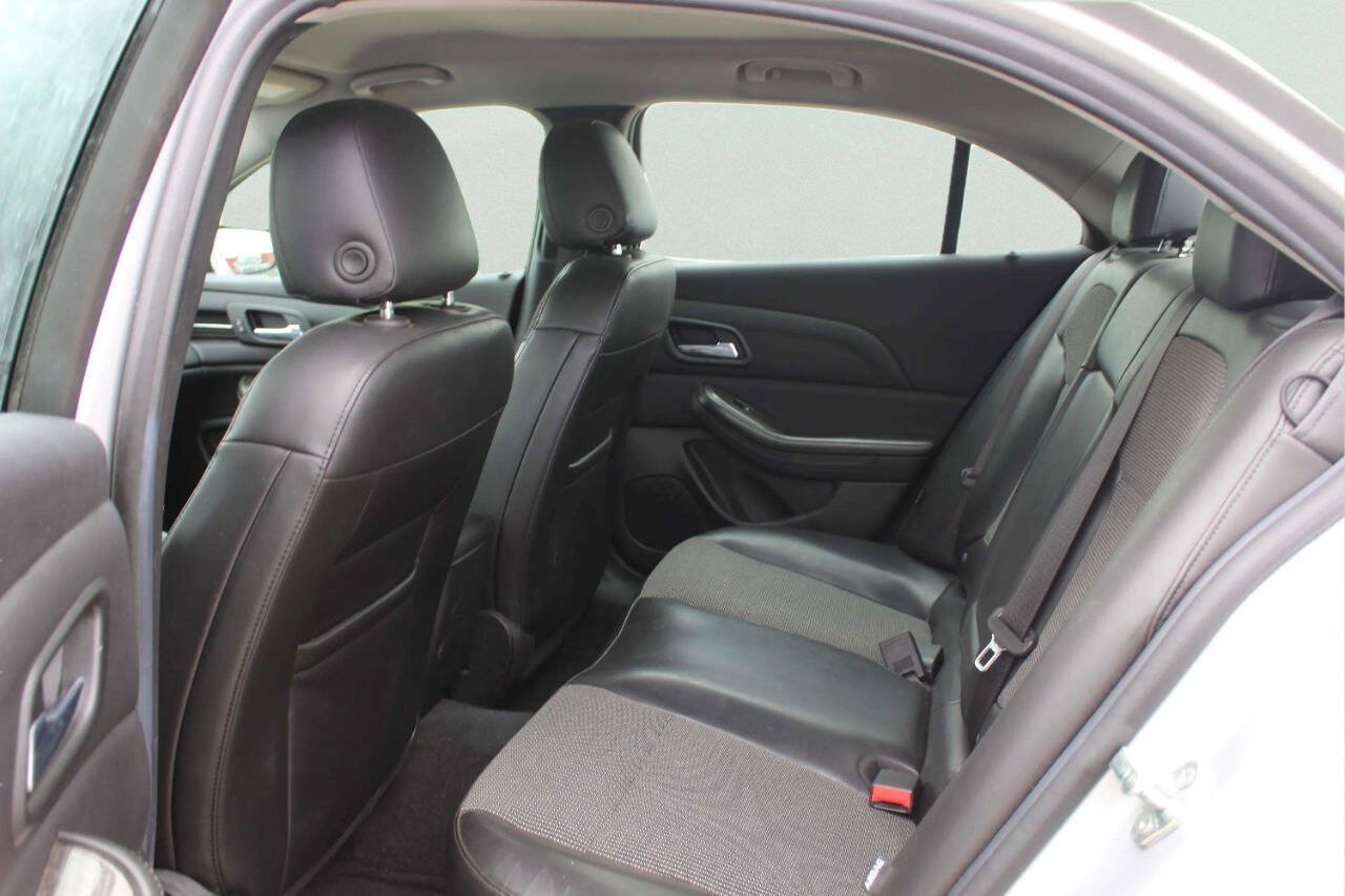 Used 2014 Chevrolet Malibu LT w/ Power Convenience Package FWD image 7