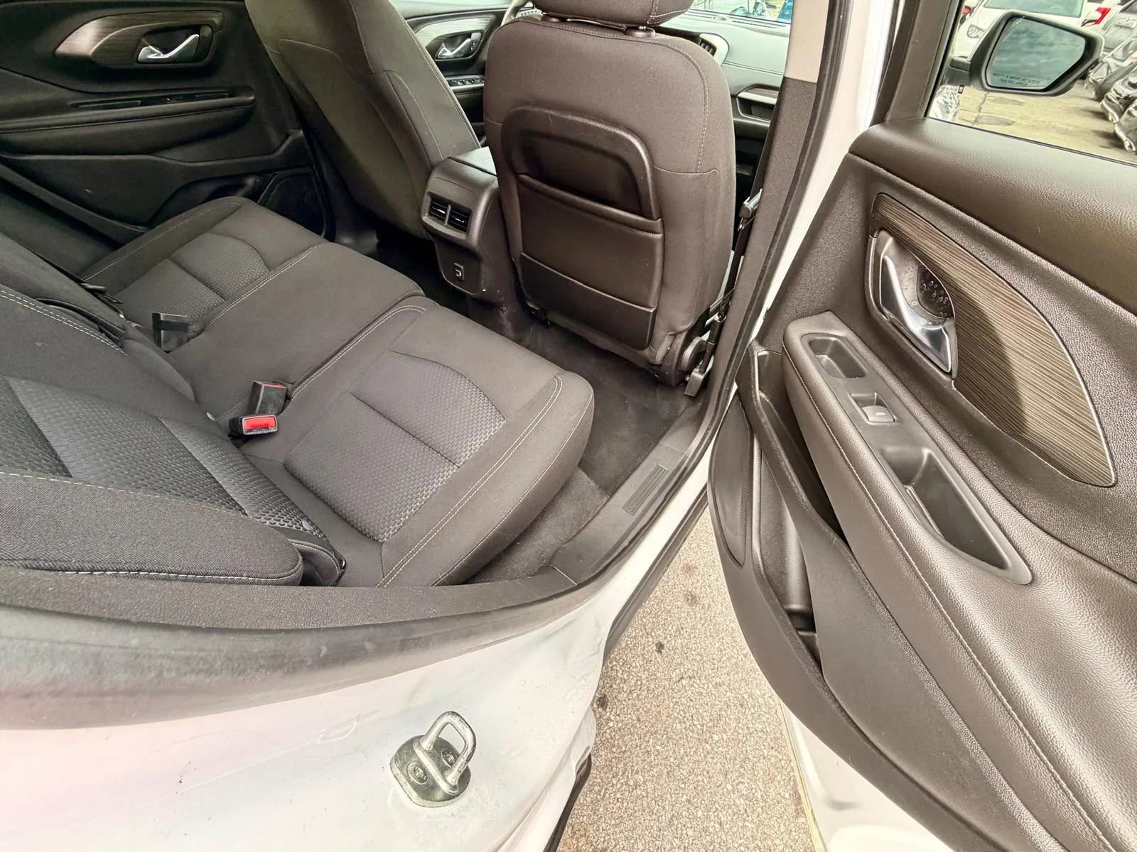 Used 2022 GMC Terrain SLE AWD/4WD image 8