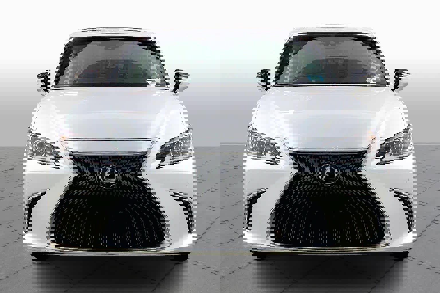 Used 2019 Lexus ES 350 image 4