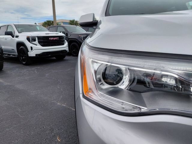 Used 2018 GMC Acadia SLT FWD image 11