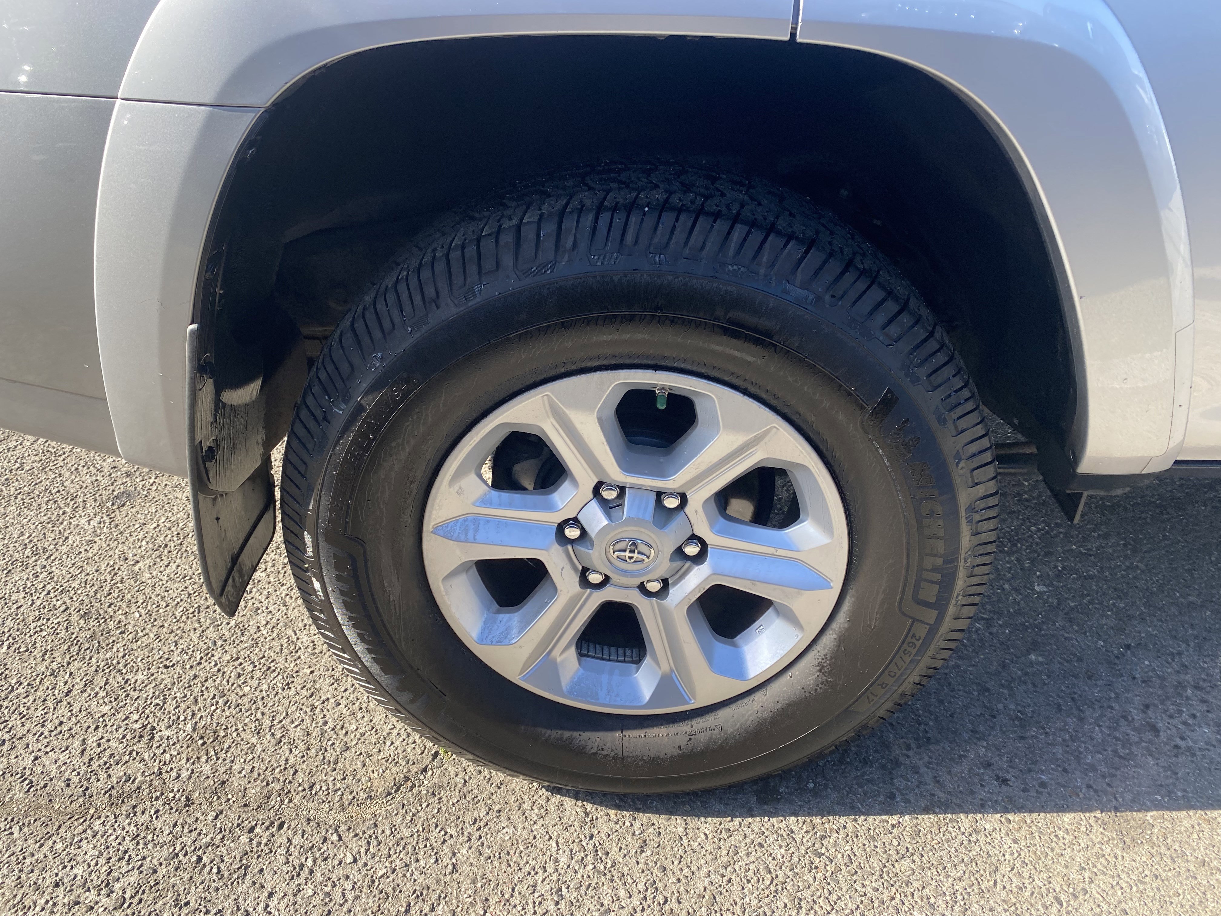 Used 2015 Toyota 4Runner SR5 image 10