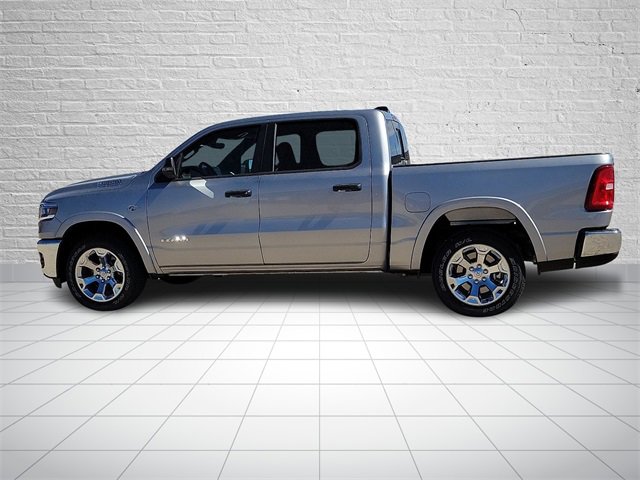 New 2026 RAM 1500 4x4 Crew Cab image 2