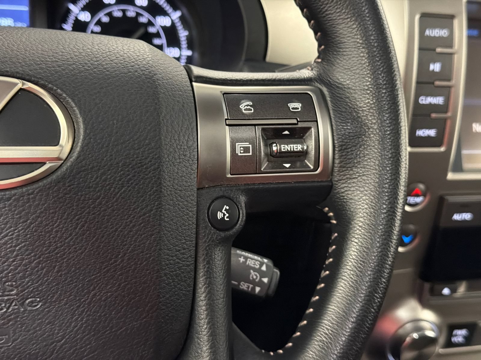 Used 2019 Lexus GX 460 AWD/4WD image 22