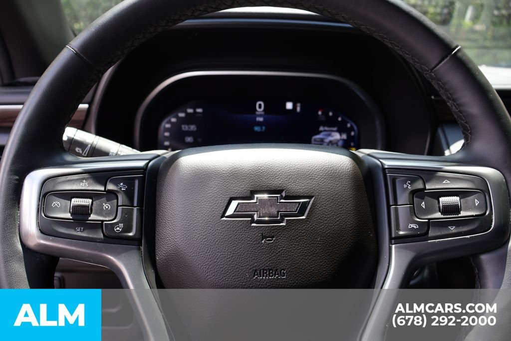 Used 2023 Chevrolet Tahoe Z71 w/ Luxury Package AWD/4WD image 32