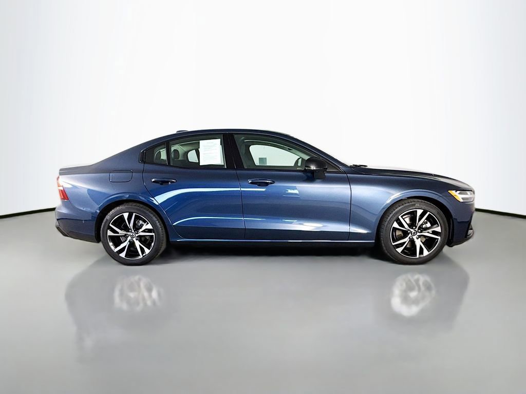 Used 2025 Volvo S60 B5 Plus AWD/4WD image 8