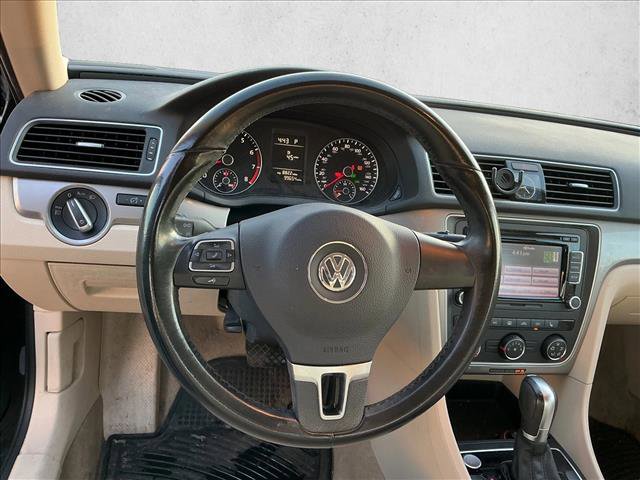 Used 2015 Volkswagen Passat 1.8T Wolfsburg Edition image 8