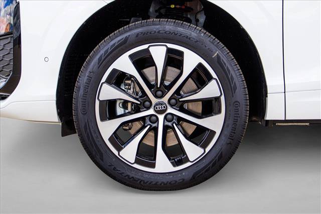 New 2026 Audi Q3 quattro 2.0T AWD/4WD image 9