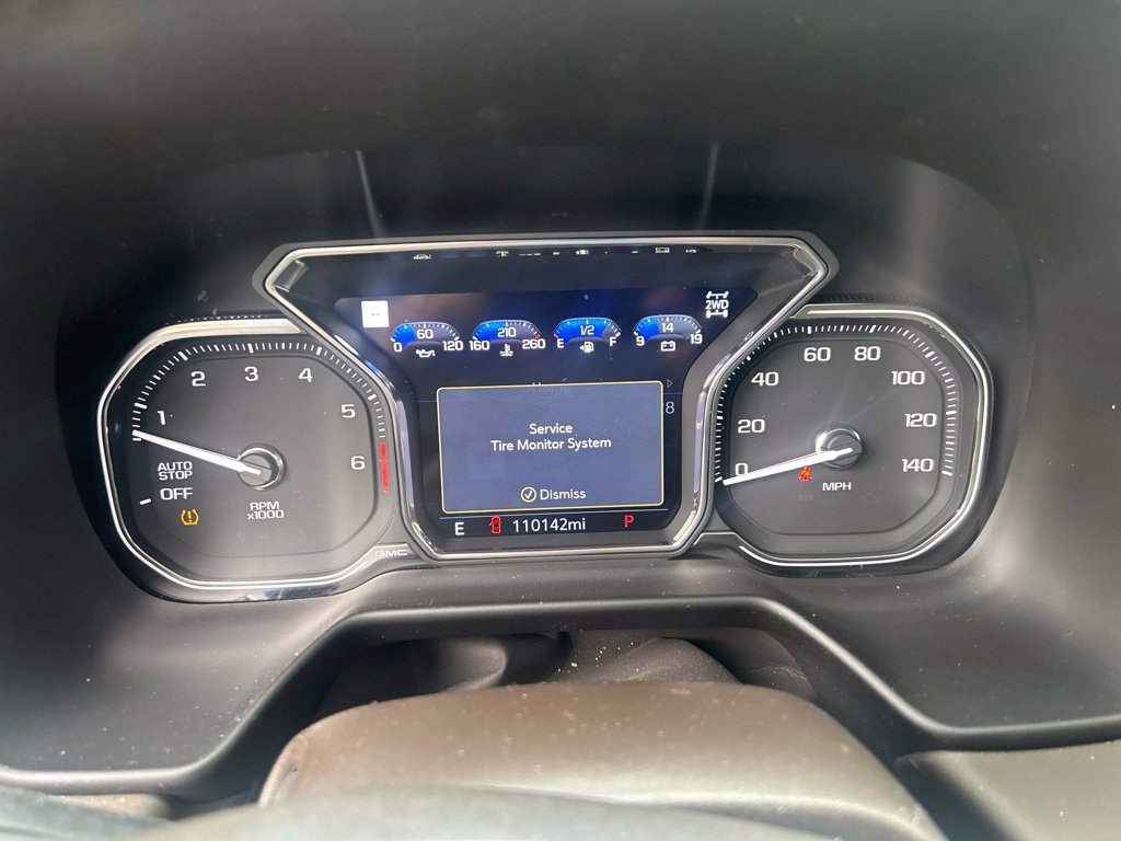 Used 2021 GMC Yukon SLT w/ SLT Luxury Plus Package AWD/4WD image 14