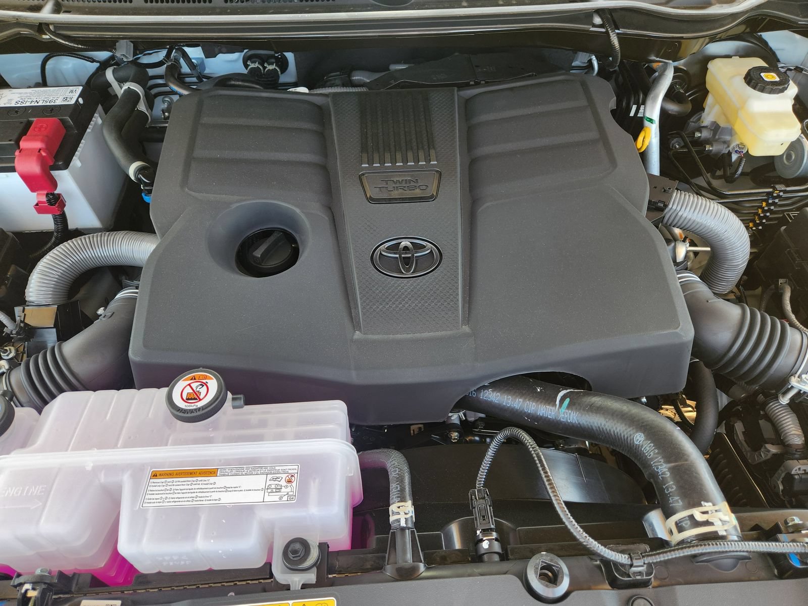 New 2026 Toyota Tundra Platinum AWD/4WD image 25