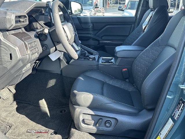 New 2026 Toyota 4Runner TRD Off-Road Premium AWD/4WD image 19