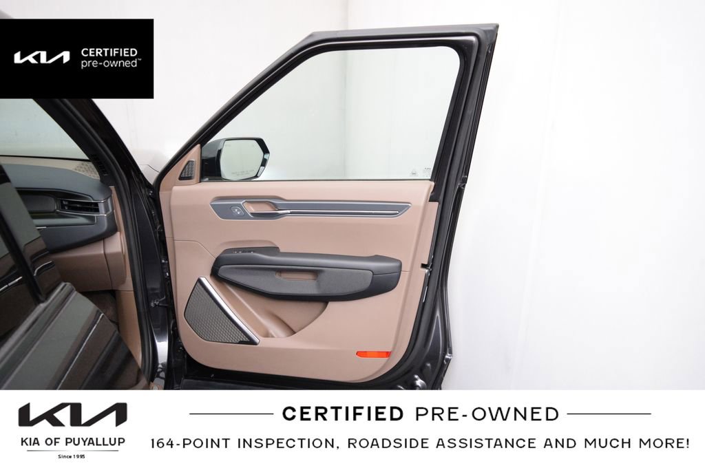 Certified 2024 Kia EV9 GT-Line AWD/4WD image 16