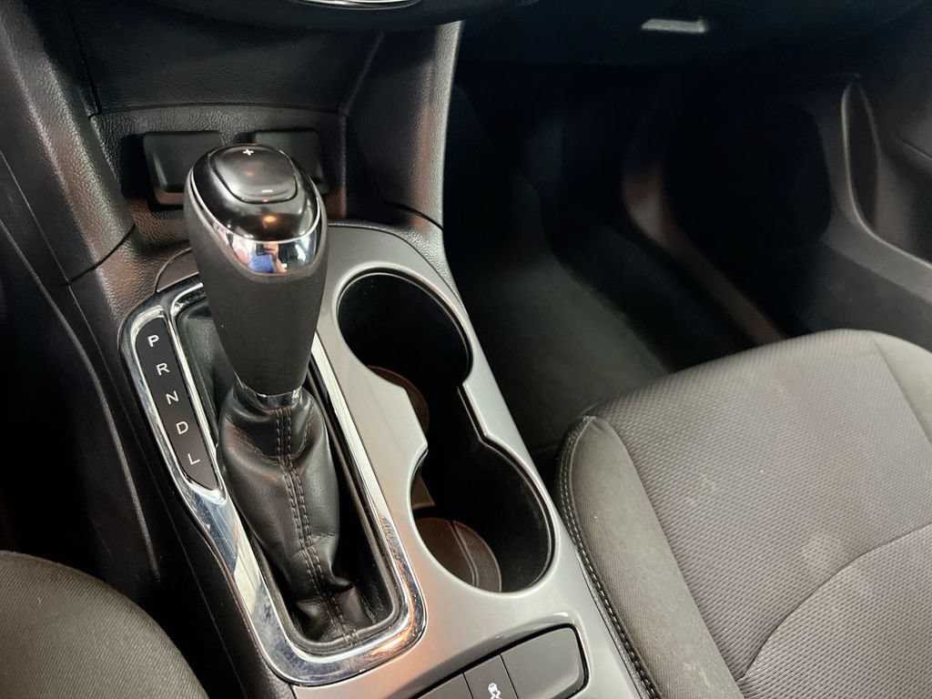 Used 2018 Chevrolet Cruze LT w/ RS Package FWD image 17