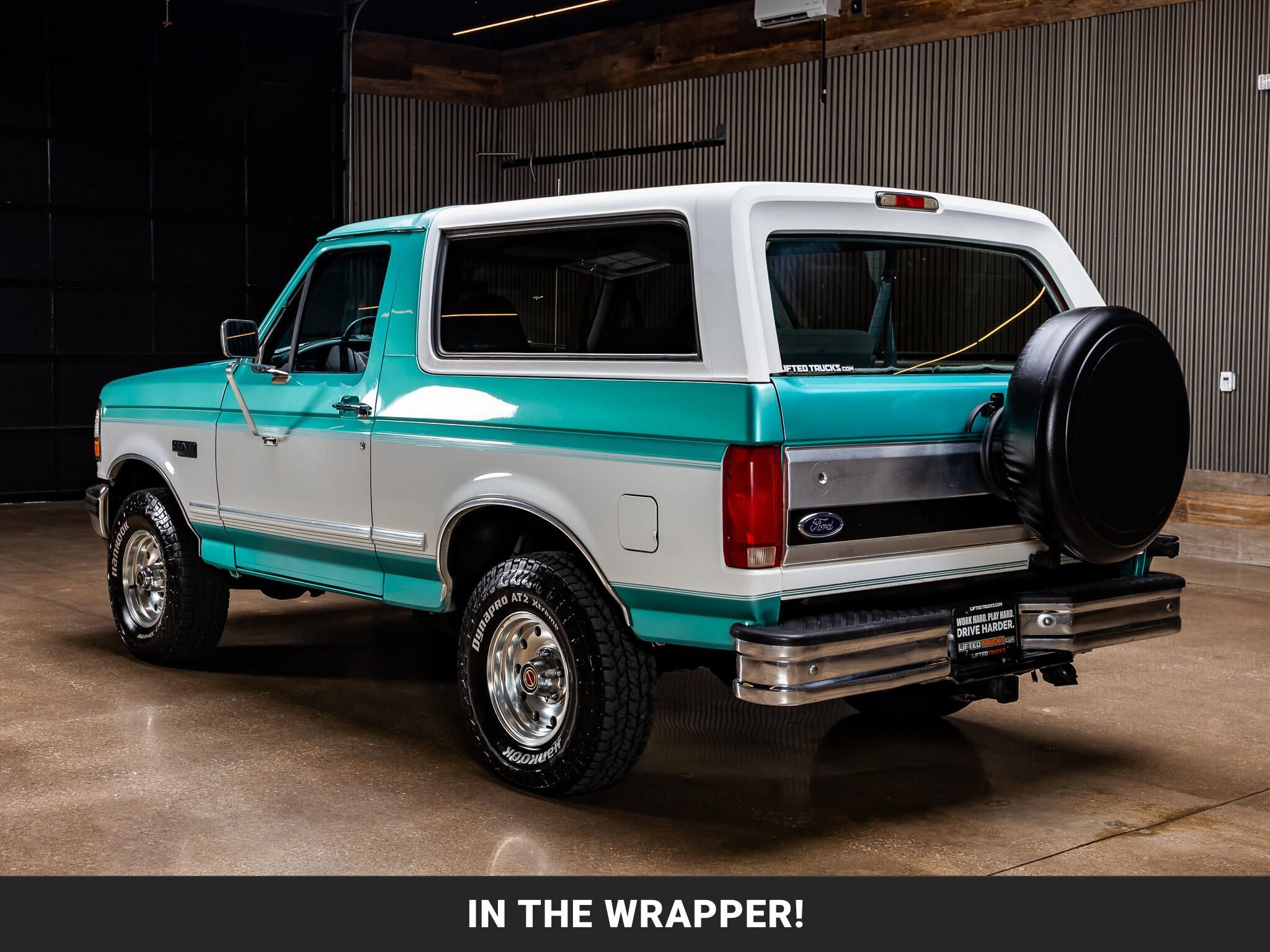 Used 1995 Ford Bronco XLT AWD/4WD image 6