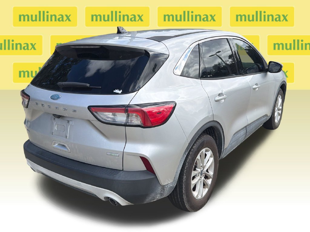Used 2020 Ford Escape SE FWD image 4